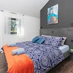 Aspera Villa *